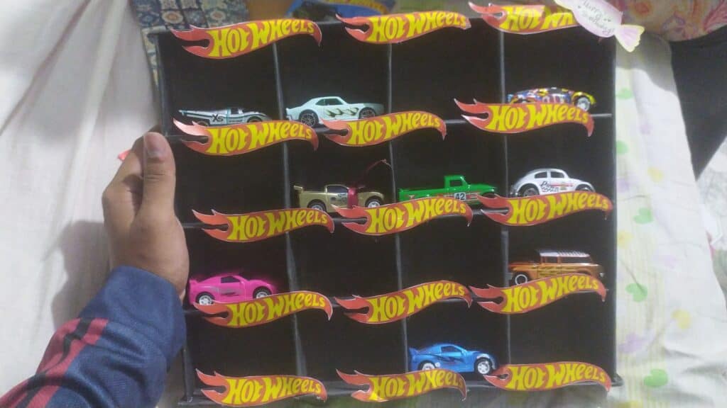 Hot wheels car holder
